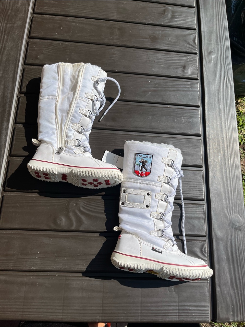 Pajar White Tall Lace-Up Winter Boots with Red Accents unisex big kids sz 13